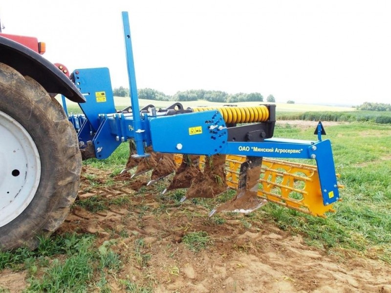 Глубокорыхлитель чизельный ГЧ-4