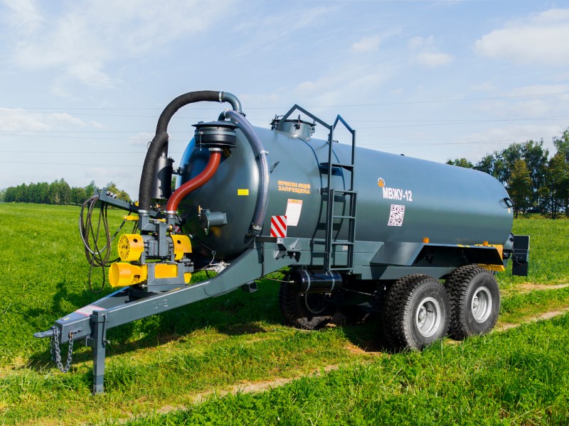 Машина для внесения жидких органических удобрений МВЖУ-12