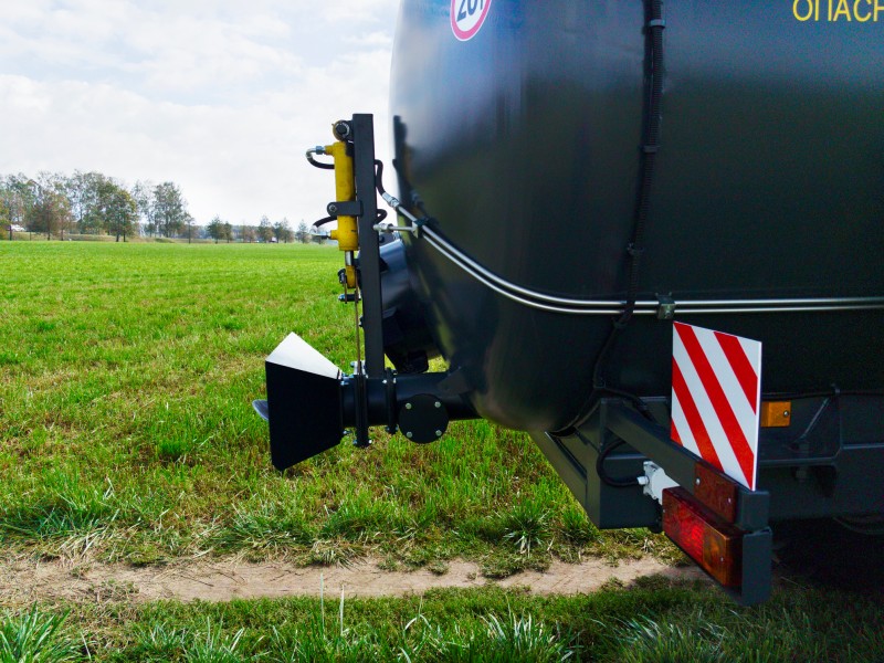 Машина для внесения жидких органических удобрений МВЖУ-20