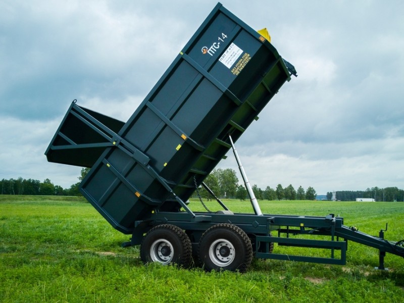 Полуприцеп тракторный самосвальный ПТС-14