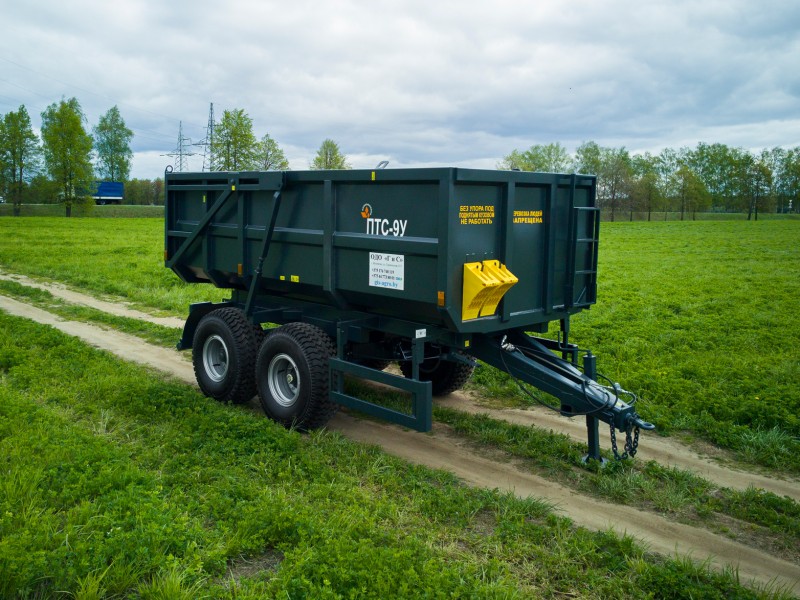 Полуприцеп тракторный самосвальный ПТС-9У